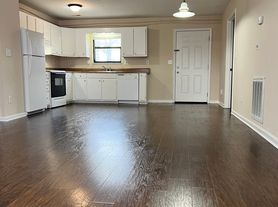 Old Stage Rd Apartments