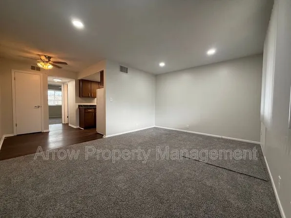 2338 Lynn St #12, Lincoln, NE 68503