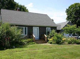 624 Blackstrap Rd, Falmouth, ME 04105