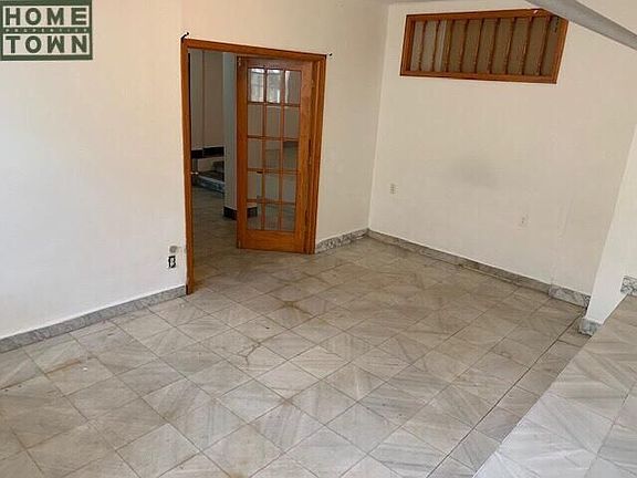 4th image of 973 44th St APT 1E