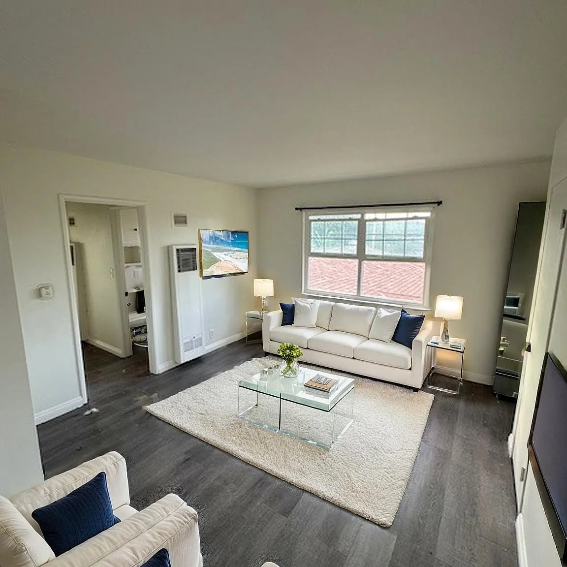 2 bed, 895 sqft, $2,395 — Photo 1