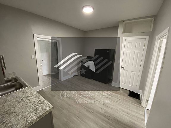 2nd image of 4702 Bryant Ave Unit 3