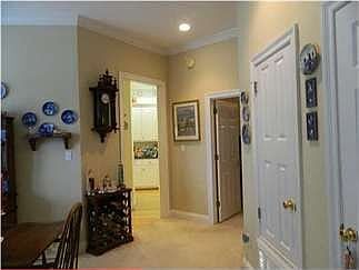 3rd image of 5943 Hermitage Dr