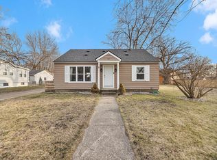 517 5th St, Spring Lake, MI 49456