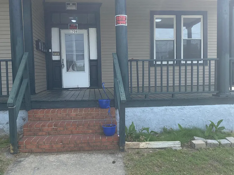 1708 N Main St #B — Photo 1