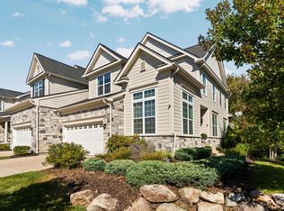 23876 Seminole Trl UNIT 30, Novi, MI 48375