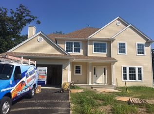 73 Fortune Ct, Toms River, NJ 08755