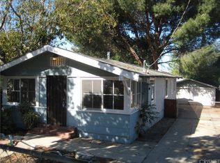 10935 Scoville Ave, Sunland, CA 91040
