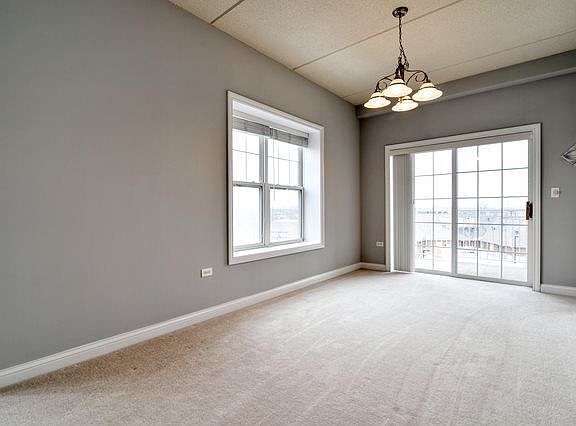 4th image of 101 Pointe Dr Unit 302