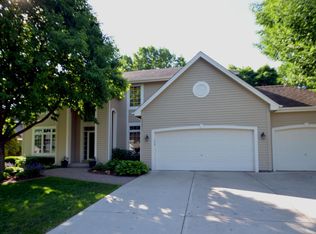15253 Elm Rd, Maple Grove, MN 55311