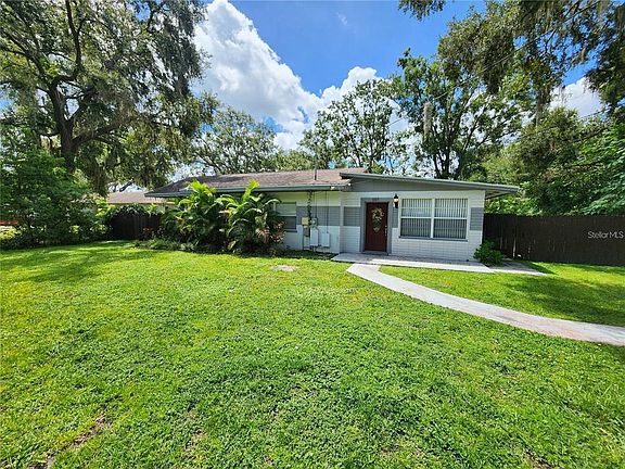 2nd image of 11107 Riverview Dr