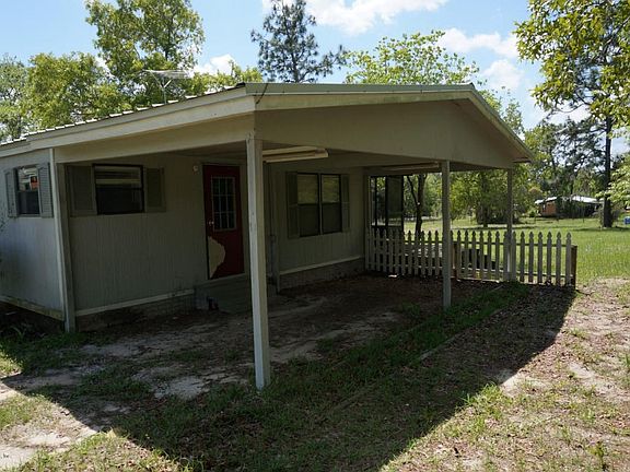 03) Carport