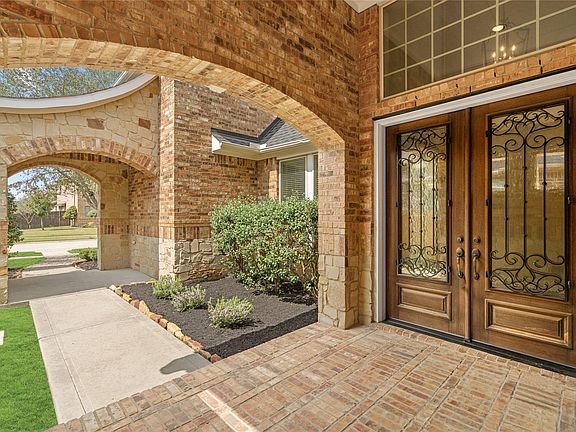 3rd image of 27218 Liberty Heights Ln