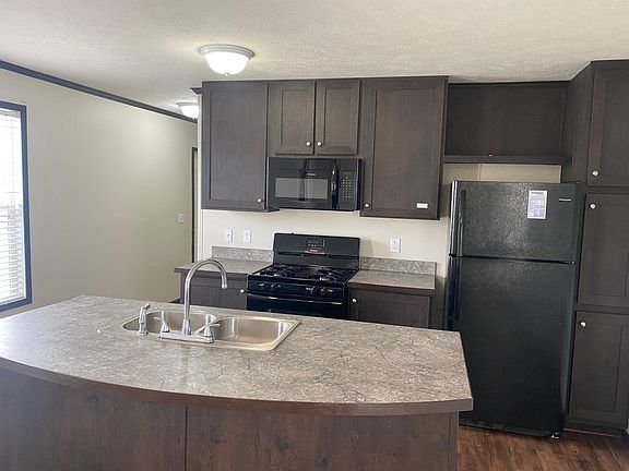 2nd image of 59307 Cary Ln