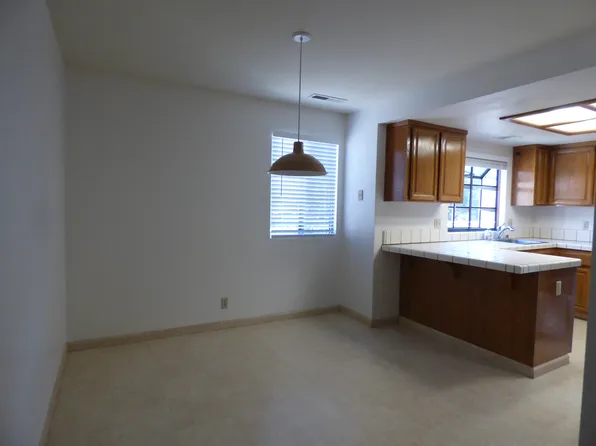 217 Del Monte Ln, Morgan Hill, CA 95037