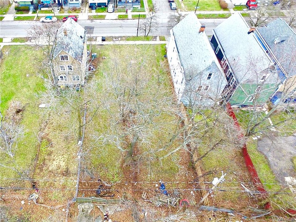 2nd image of 393 E Utica St