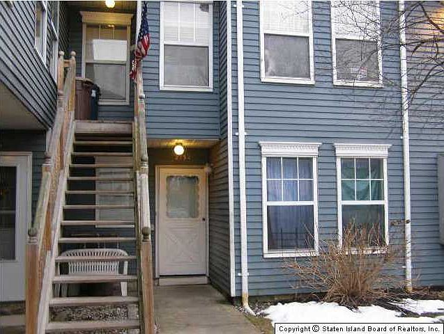 1st image of 223 Pond Way