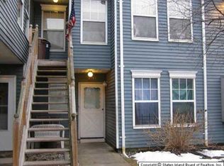223 Pond Way, Staten Island, NY 10303