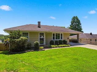 621 Helfrich Ln, Evansville, IN 47712