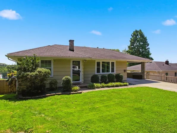 621 Helfrich Ln, Evansville, IN 47712