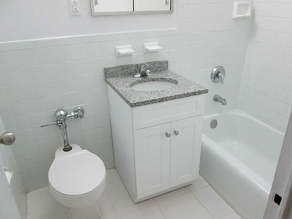 3rd image of 9801 67th Ave APT 4A