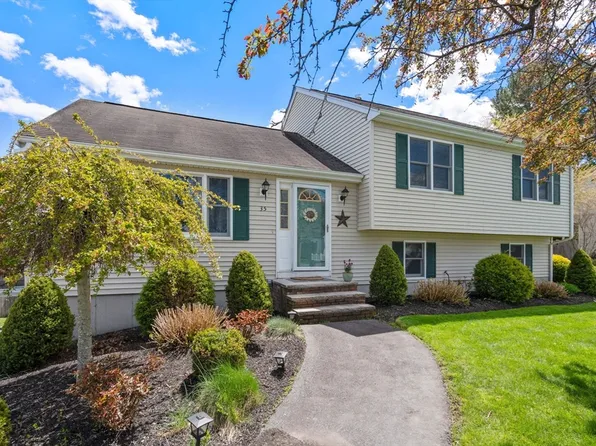 35 Sir Joseph Ct, Taunton, MA 02780
