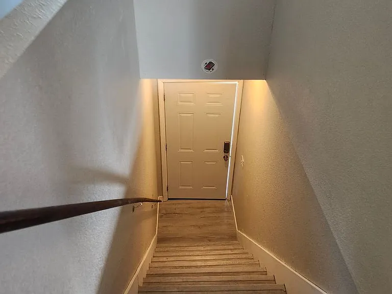 203 W Morrison St — Photo 15