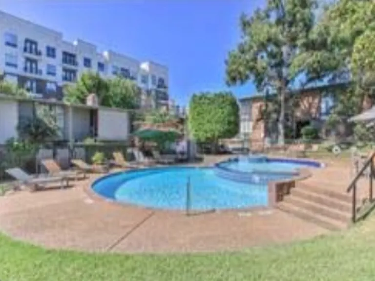 5238 Memorial Dr — Photo 15