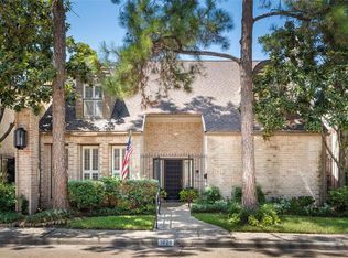 1020 Townplace St, Houston, TX 77057