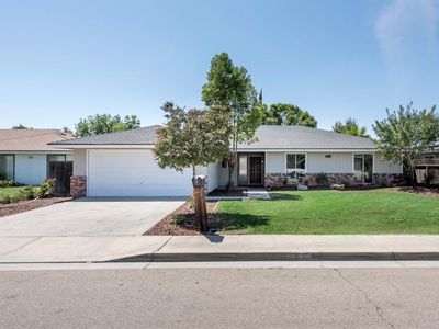 371 Hawley Ave, Sanger, CA, 93657