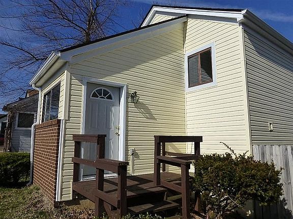 2nd image of 448 Larkwood Dr