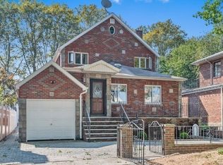 157-24 26th Ave, Flushing, NY 11354
