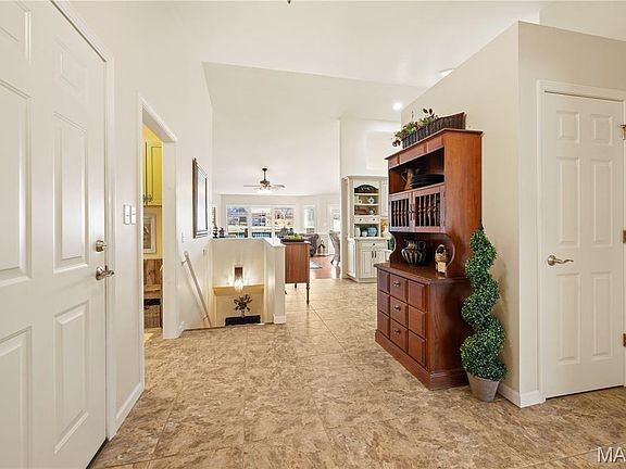 2nd image of 3171 Park Place Dr