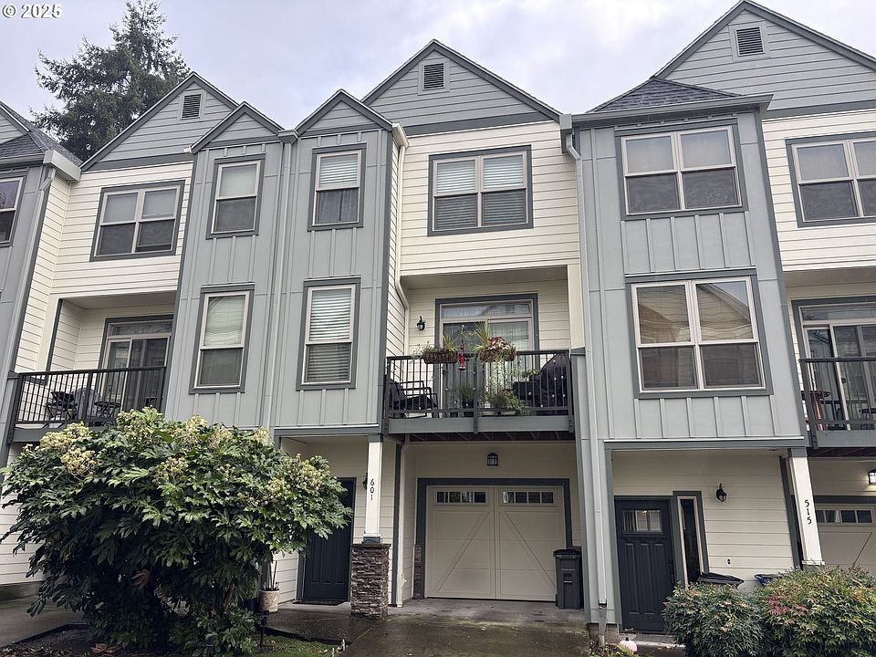 1st image of 601 NE 84th Cir