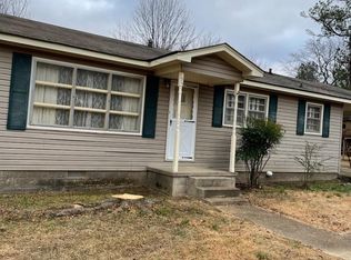 155 Johnson Dr, Cherokee, AL 35616