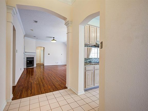 5th image of 8716 Saddlehorn Dr