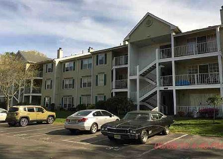 2nd image of 31 Iroquois Dr #13