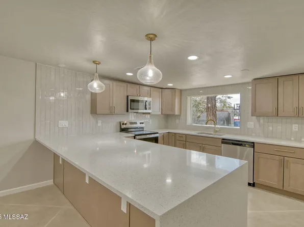 8349 E Balfour Pl, Tucson, AZ 85710