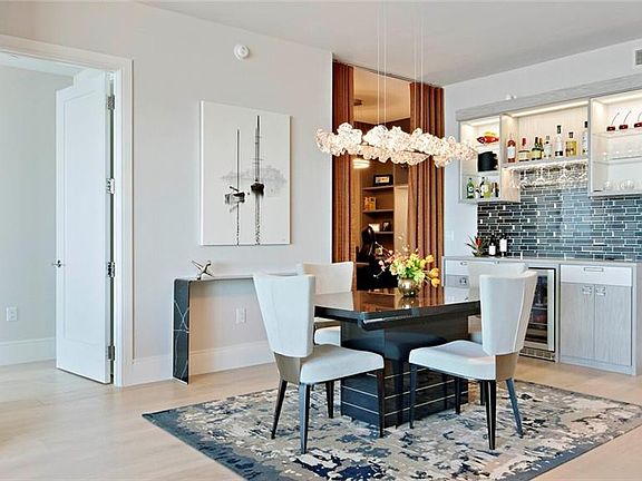 4th image of 100 1st Ave N #3303