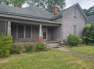 109 Irby Ave, Laurens, SC 29360