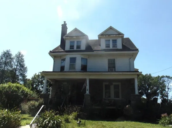 60 W Plumstead Ave, Lansdowne, PA 19050