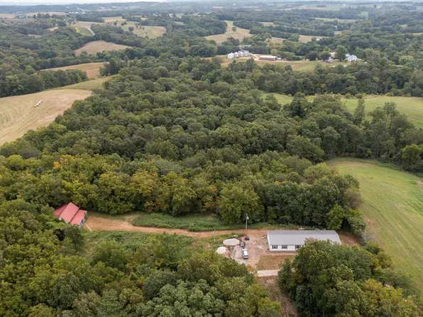 273 Luehrs Ln, Perryville, MO 63775