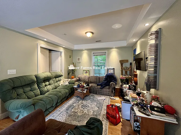 35 Forbes St #2F — Photo 13
