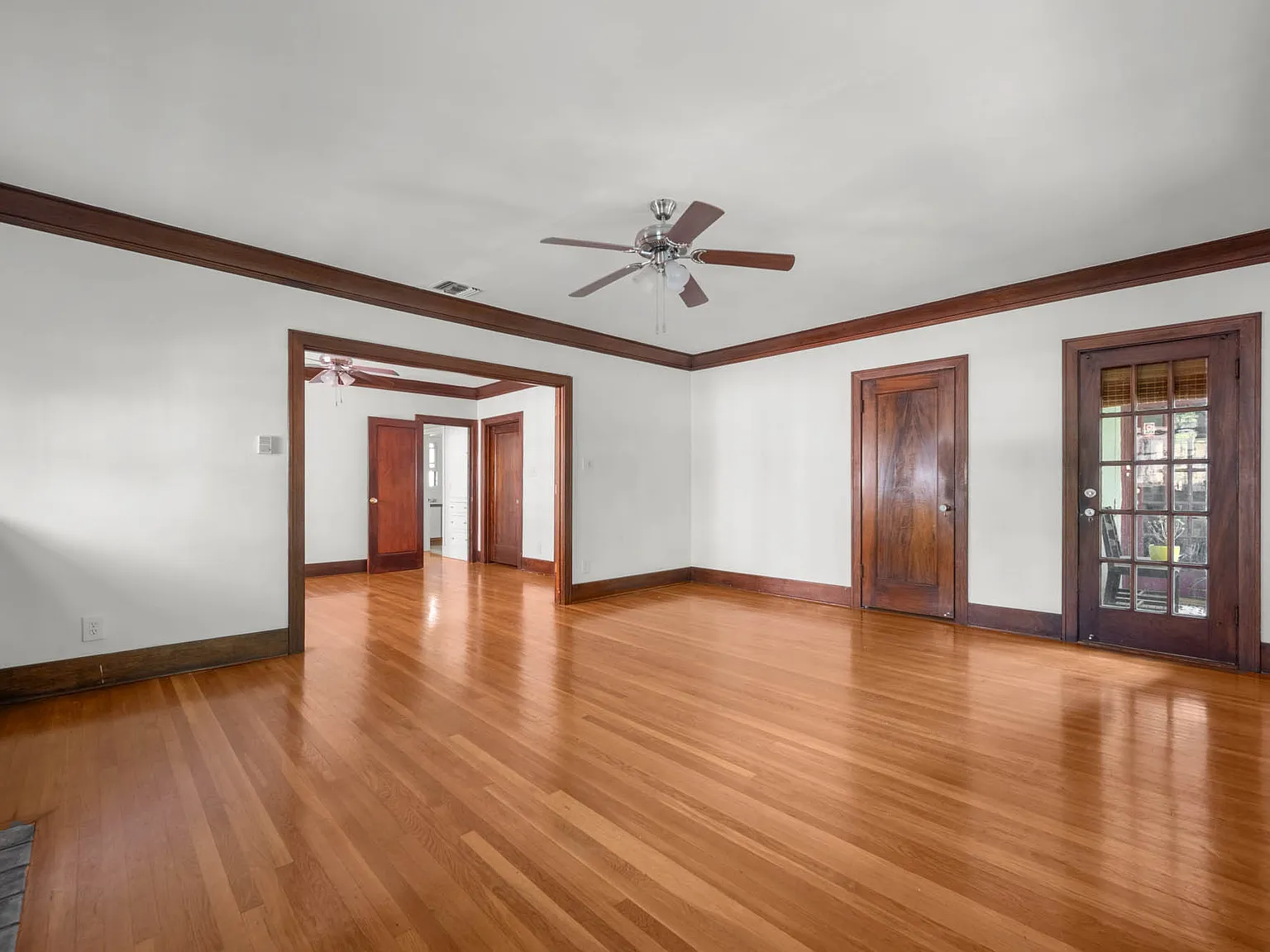 1400 N Formosa Ave — Photo 1