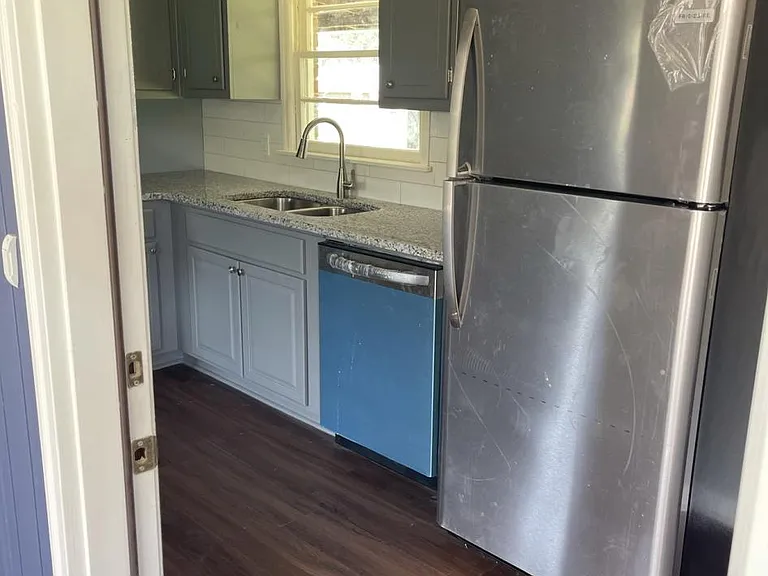 Rockdale Dr NW — Photo 5