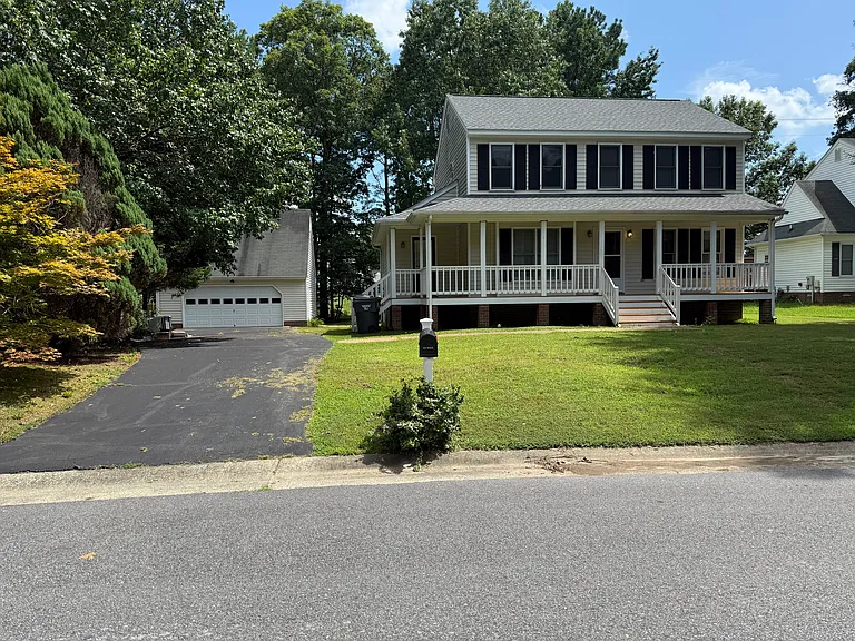 13705 Nashua Pl — Photo 3
