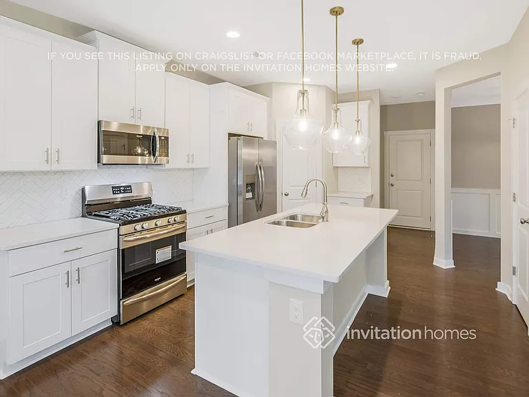 6313 Coatbridge Ln — Photo 8