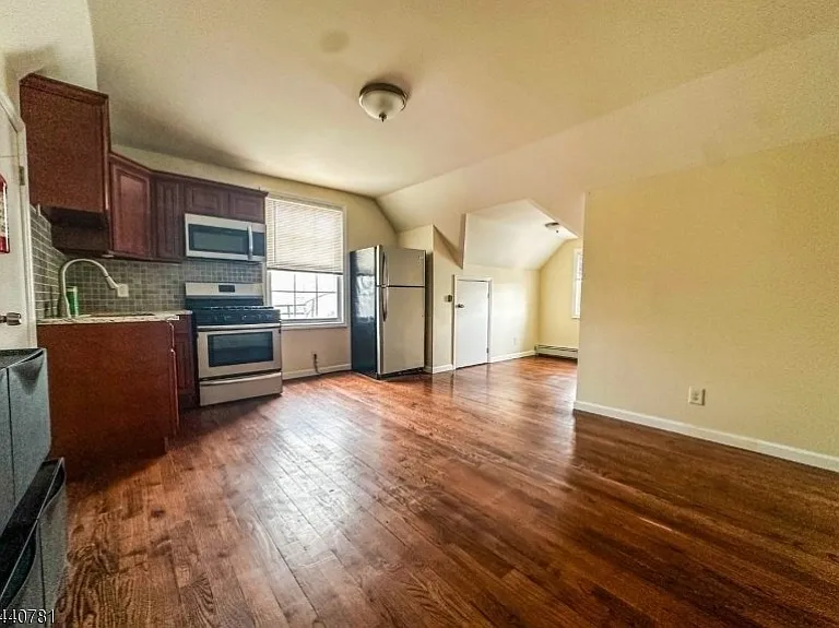 19 Walnut Ter — Photo 10