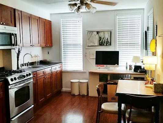 Rented by Roth Realty Management LLC | media 23