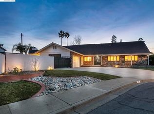 918 Saint Catherine Way, Claremont, CA 91711